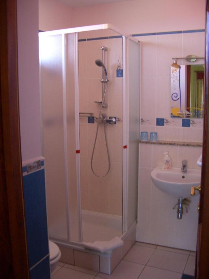 Bundi Vendeghaz Hotell Kehidakustány Exteriör bild